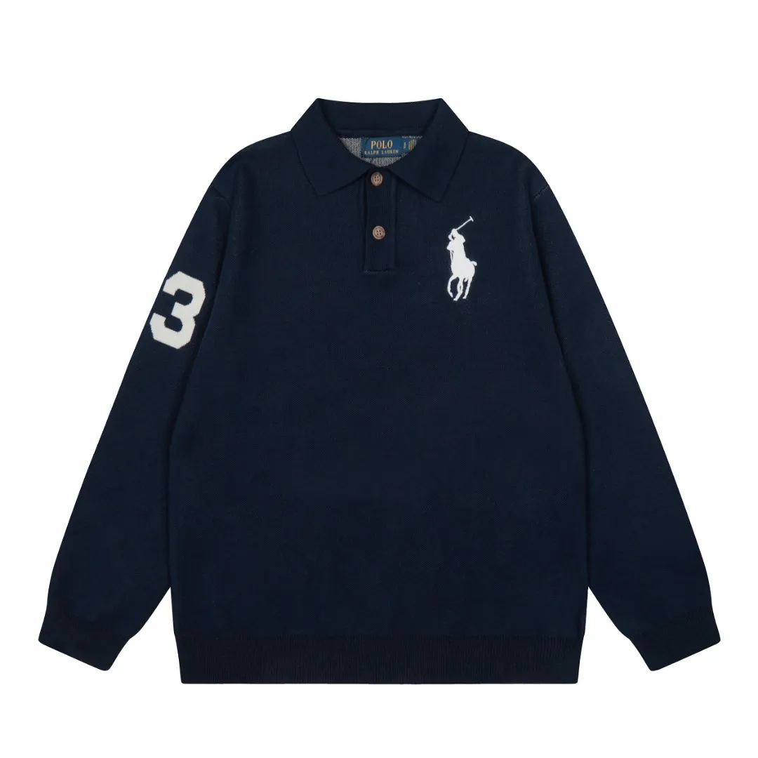 P250 Top quality" Style number: DS164# (not off the shelves all year round) [Ralph Lauren autumn and winter Malaysia embroidered logo knitted POLO lapel sweater] ✅Ralph Lauren Ralph Lauren classic basic lapel POLO same style knitted autumn and winter sweater for men and women ✅Main supplier platform live broadcast Wholesale entity Replenish when out of stock Not off the shelf ✅ZP quality 1:1 version Scan the code to enter the GF website Counter quality ✅Detailed quality is the only one in Guangzhou Imported quality cotton yarn, 750g weight, focusing on high-end, cost-effective, good quality, needless to say, ✅The version is restored to the original order, the maximum size can be worn up to 190 pounds, loose, comfortable and stress-free, ✅The upper body is simple and easy to match, a must-have for male gods. Good-looking clothes are never picky. A must-have in couples' wardrobes. Size: S-XL. Color: Milk white, gray, black and white, black and red, navy white label, navy red label